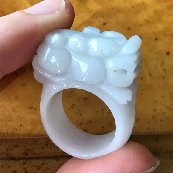 Natural Jade Dragon Ring Discounted Size 8 - Picture 1 of 10